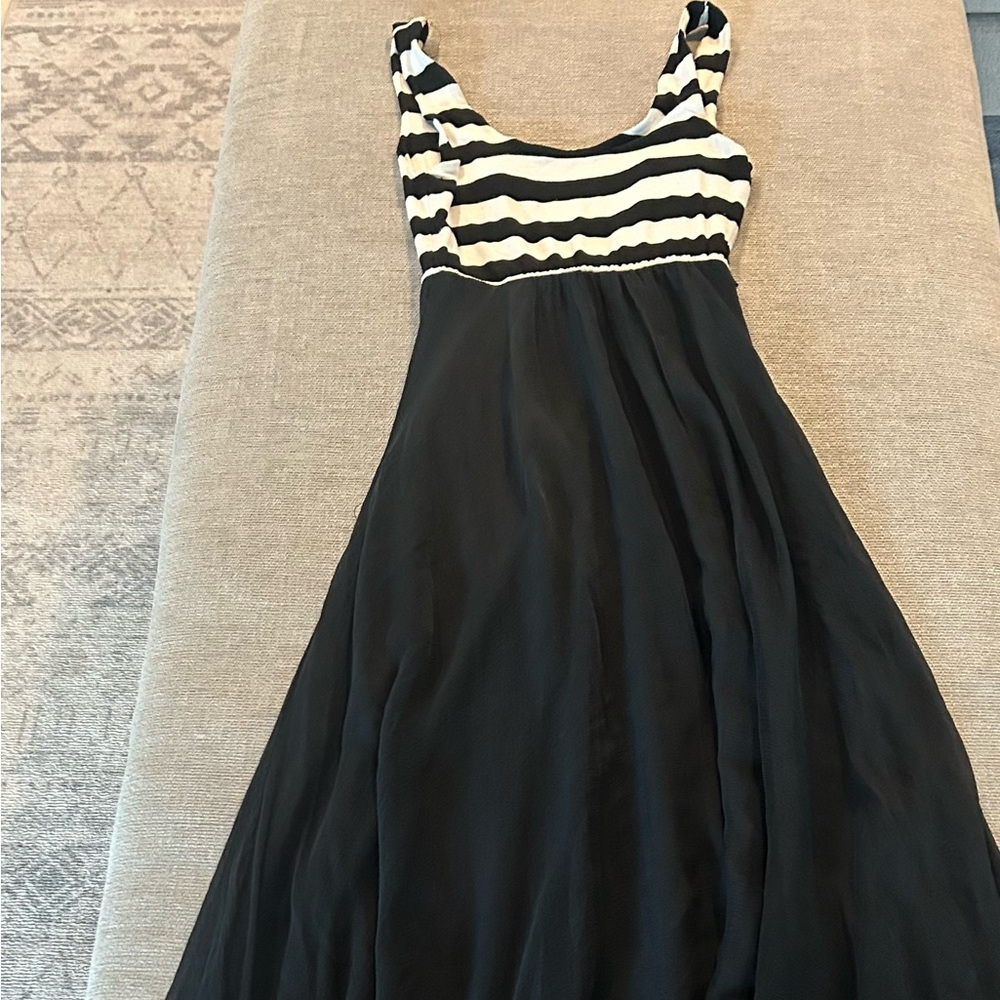 Alice + Olivia Black and White Maxi Dress